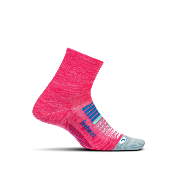 Feetures Elite Light Quarter Pink Running Socks Womens